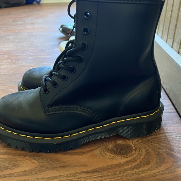 Dr. Martens Unisex 1460 Bex Smooth Leather Platform Boot size 8 - Picture 6 of 8